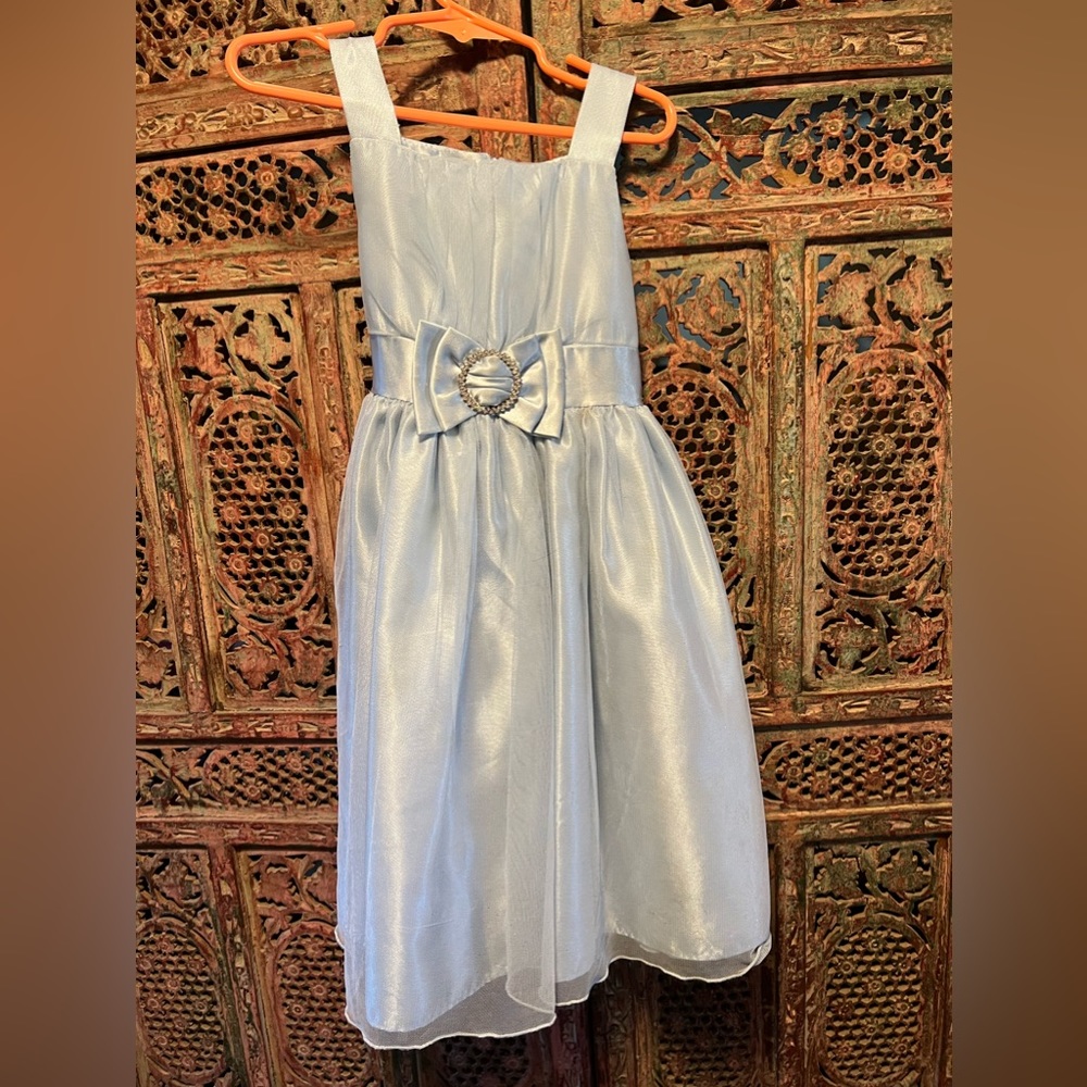 Love by special occasions dress